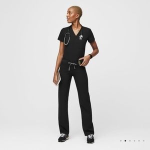 Black FIGS scrub set, size small